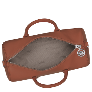 Daylong M Handbag Cognac – Leather