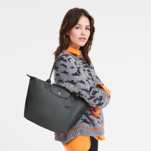 Le Pliage Green M Tote bag Graphite – Recycled canvas