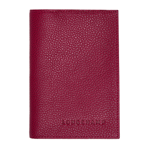 Le Foulonné Passport cover Beetroot – Leather