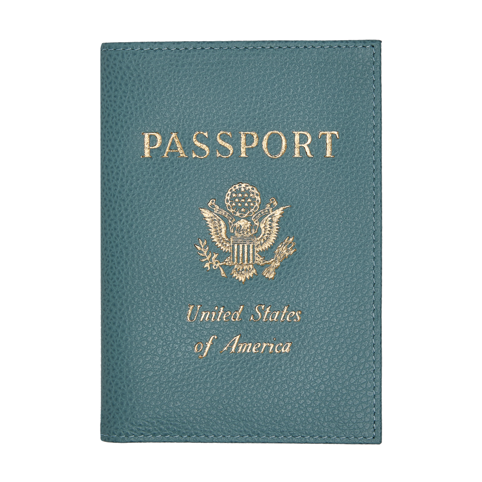 Le Foulonné Passport cover Eucalyptus - Leather